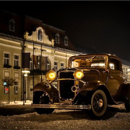 Sztar Motel Etterem Balassagyarmat Екстер'єр фото
