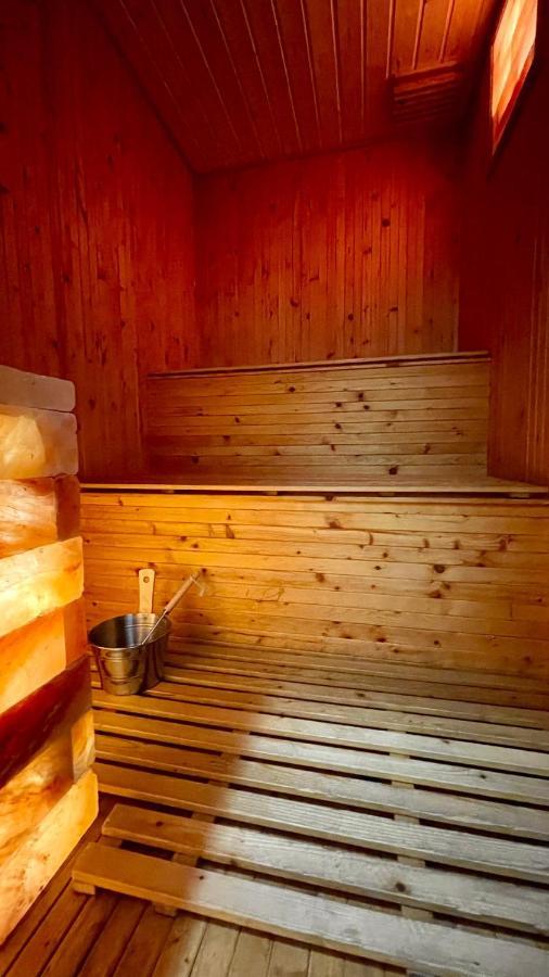 Sztar Motel Etterem Balassagyarmat Екстер'єр фото